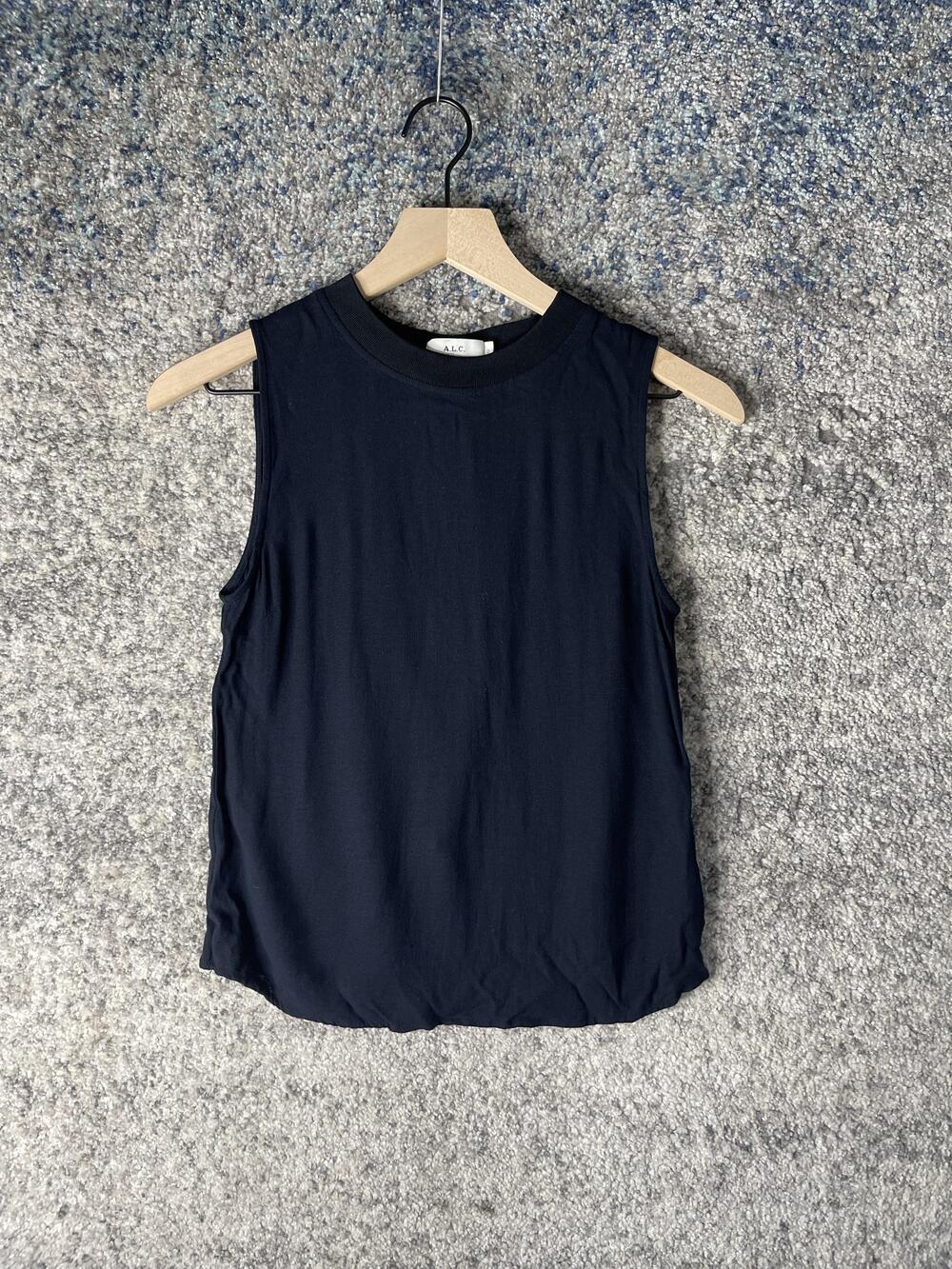 A.L.C. Sleeveless Blouse Womens 0 Navy Black Lace V-Back Viscose Top Crewneck